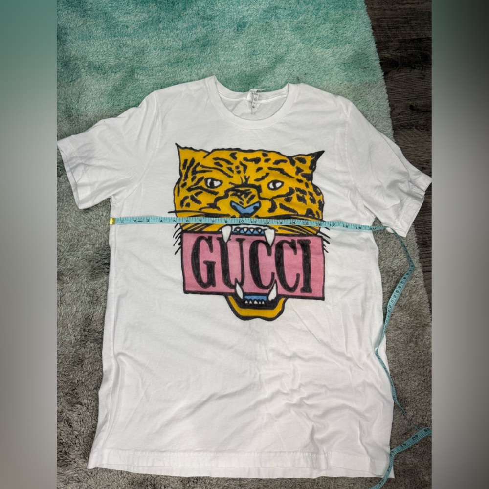 GG Cat Tee Size Large
